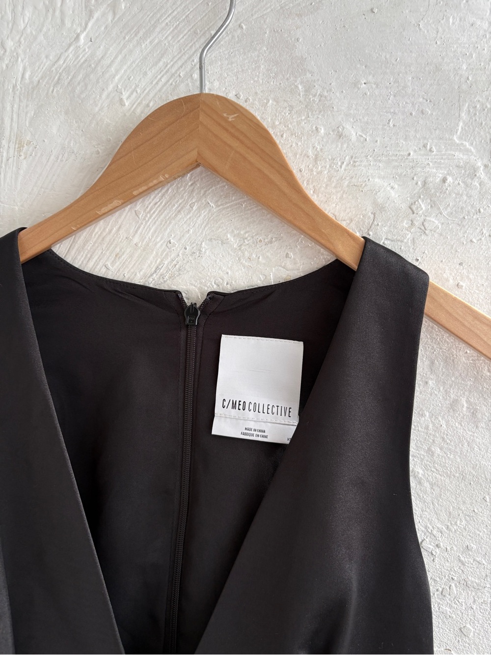 C/Meo Collective sleeveless romper - Picture 4 of 10